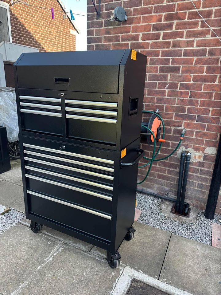 · Halford advance cabins 36 inch ￼ 12 drawers slow close new everything working perfect.