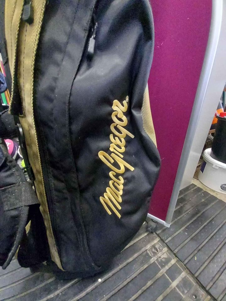 McGregor & Top Flight sets of golf clubs and bags