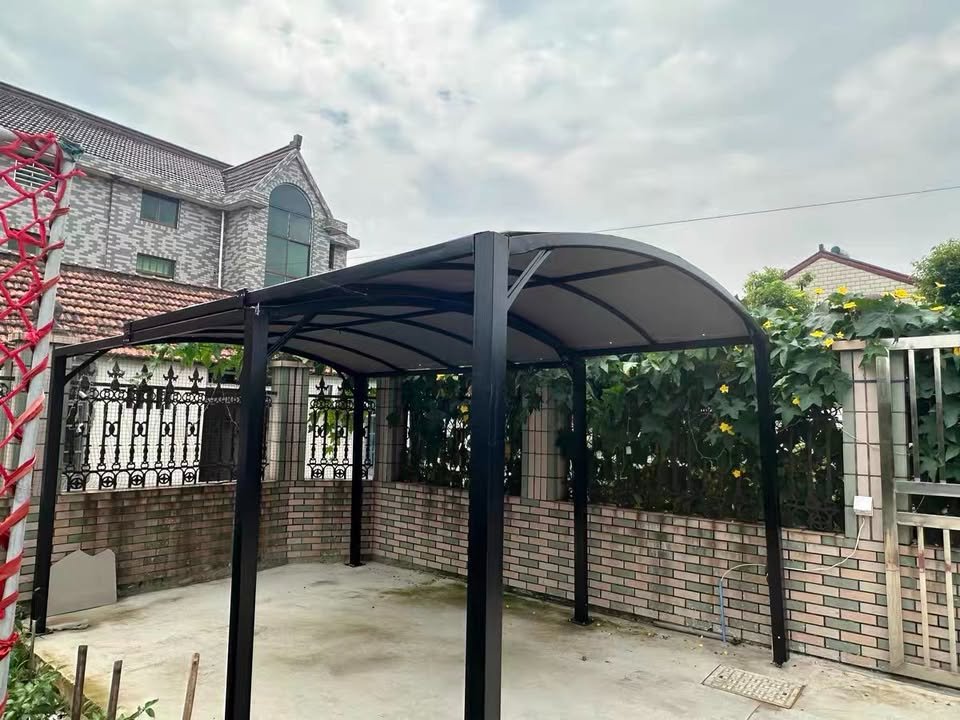 Retractable aluminum printed circuit board for 2.9 x 5.45 meter outdoor awning