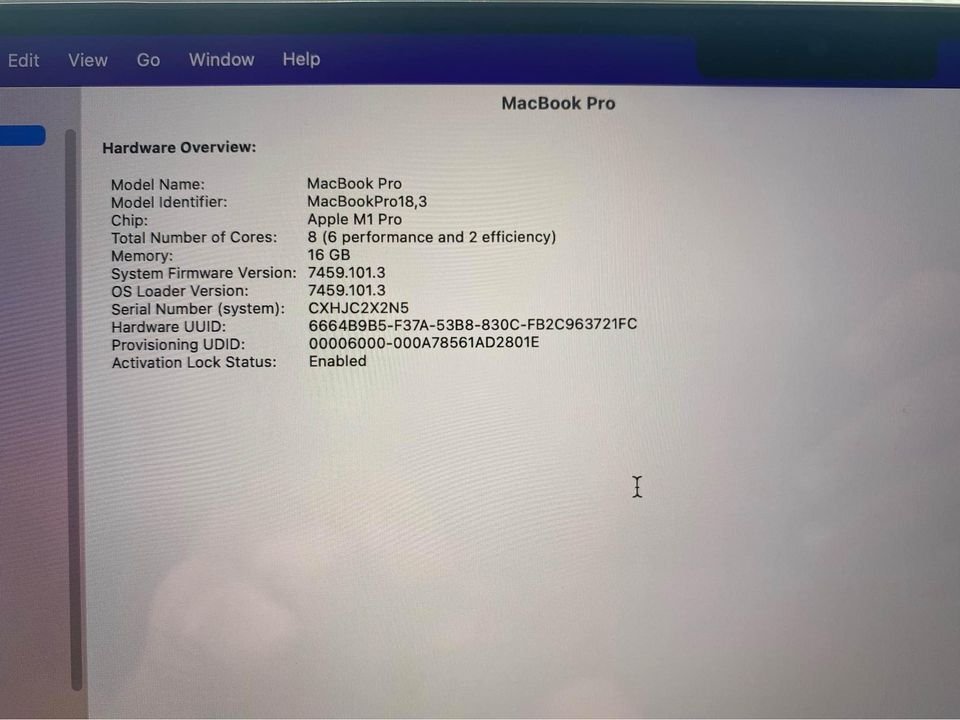 Apple MacBook Pro 15 Retina Core i7 2.6 GHz MLH32LLA with Touch Bar, 16 GB memory, 512 GB
